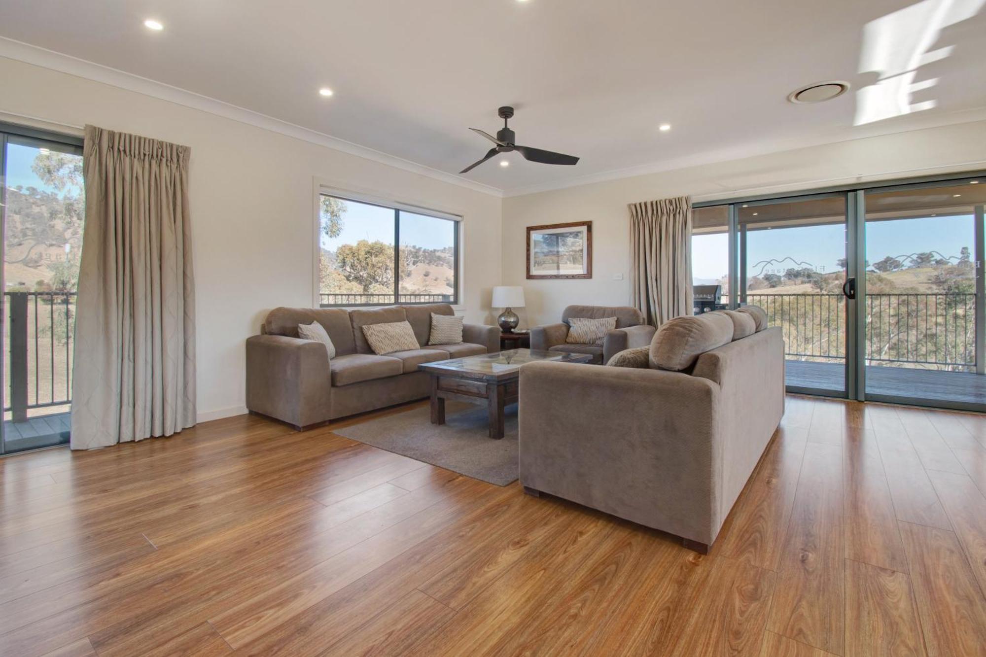 Elm Cottage Tumut Luaran gambar